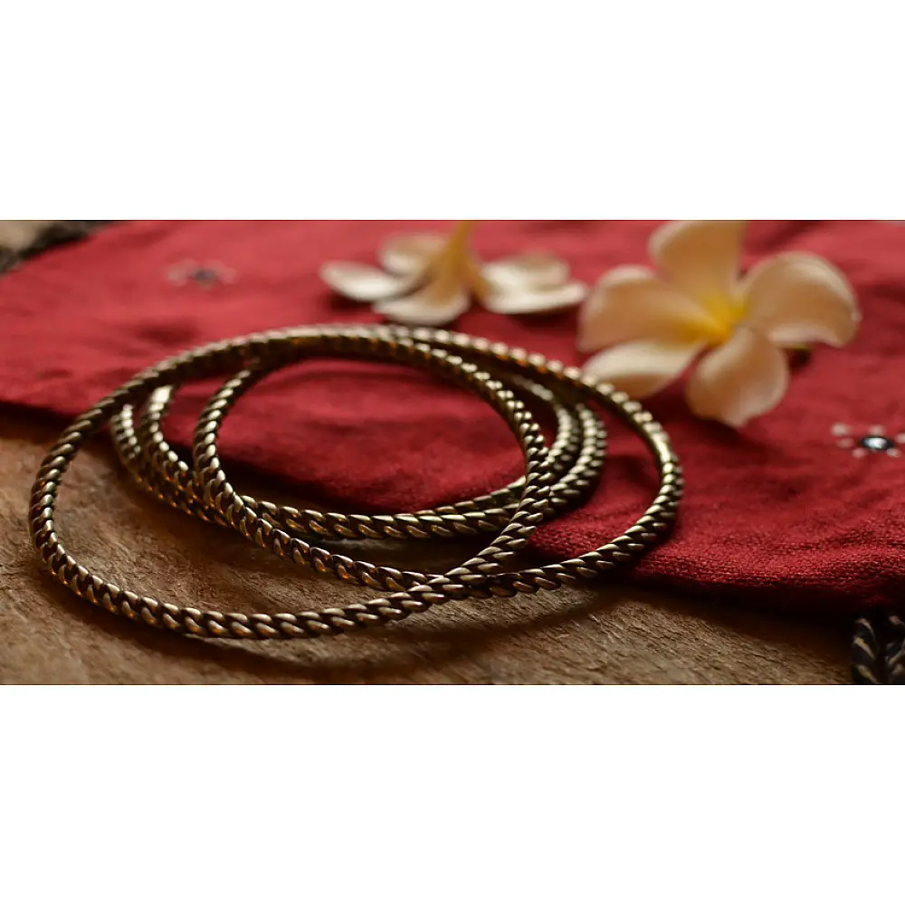 Kanupriya ~ White Metal Vintage Jewelry  (Single piece ) { 5 }